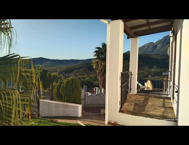 6 bed property for sale in THE RIDGE